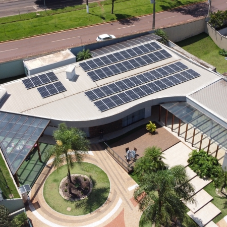 Energia solar em condomínios: economia, sustentabilidade e novas oportunidades